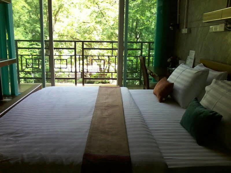 Loei Huen Hao Hug Home&Resort Buitenkant foto