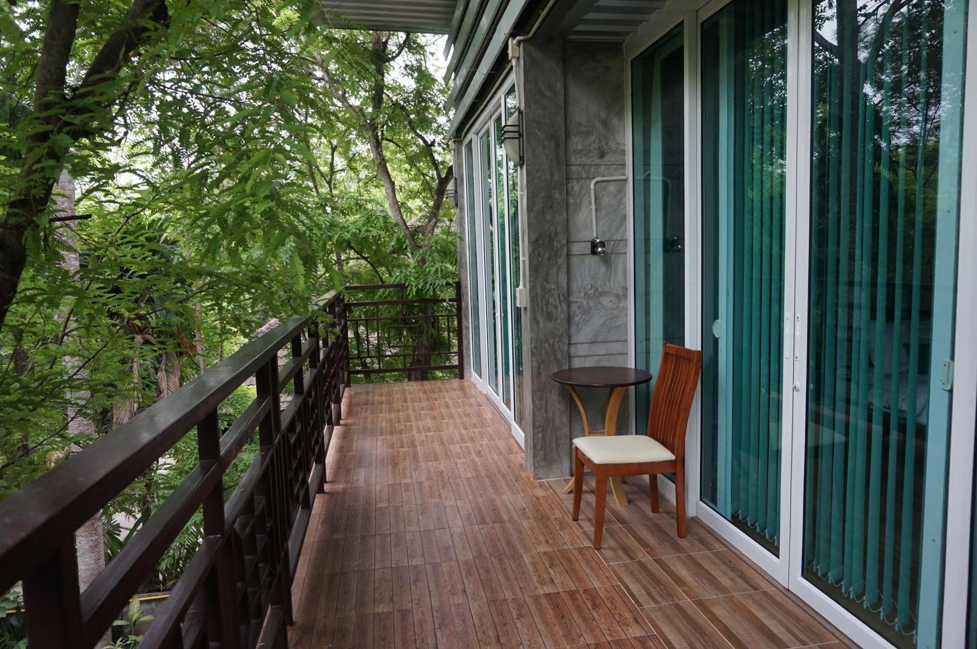 Loei Huen Hao Hug Home&Resort Buitenkant foto