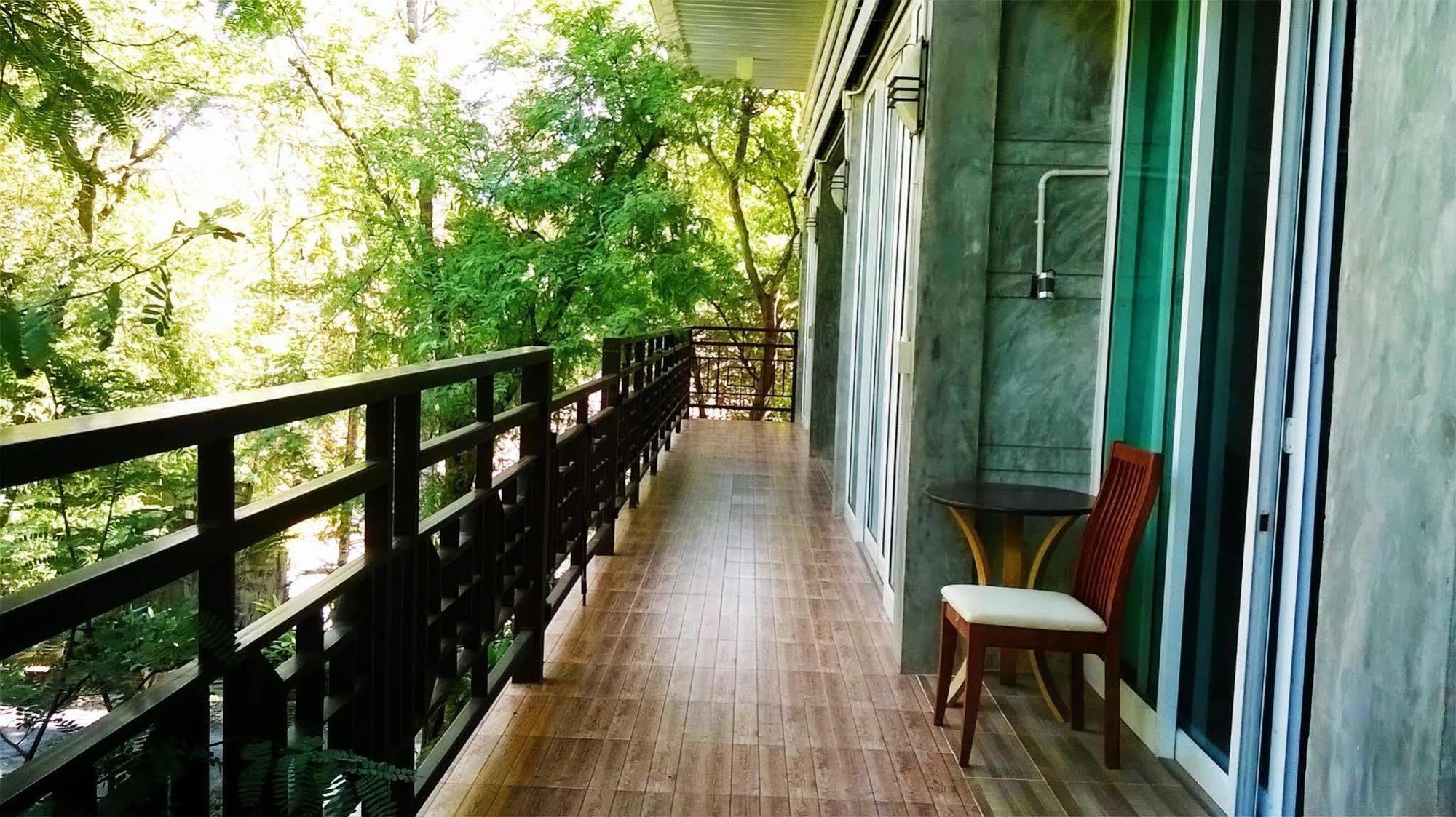 Loei Huen Hao Hug Home&Resort Buitenkant foto