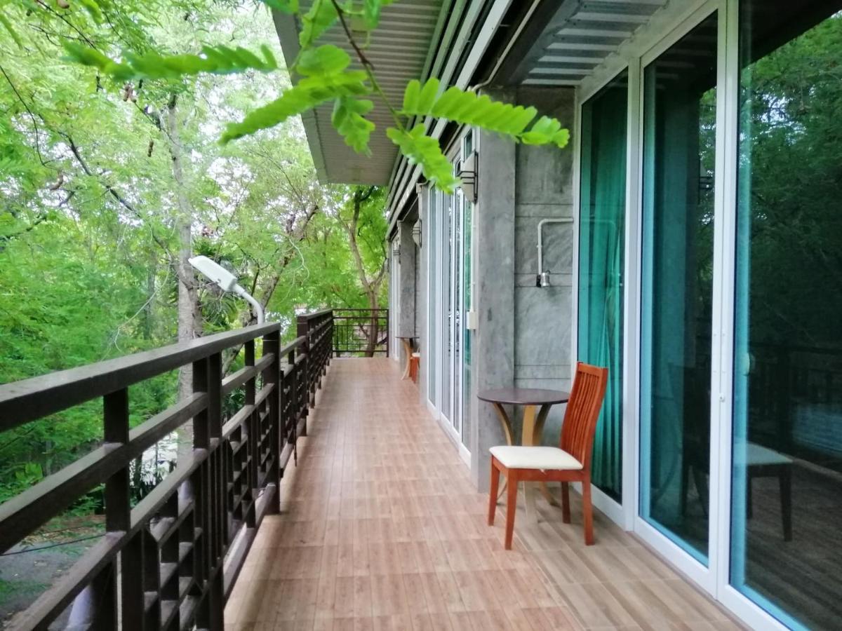 Loei Huen Hao Hug Home&Resort Buitenkant foto