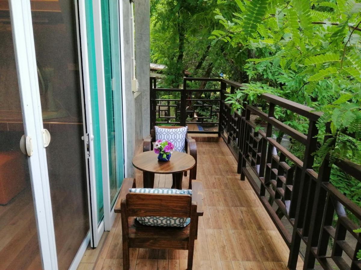 Loei Huen Hao Hug Home&Resort Buitenkant foto